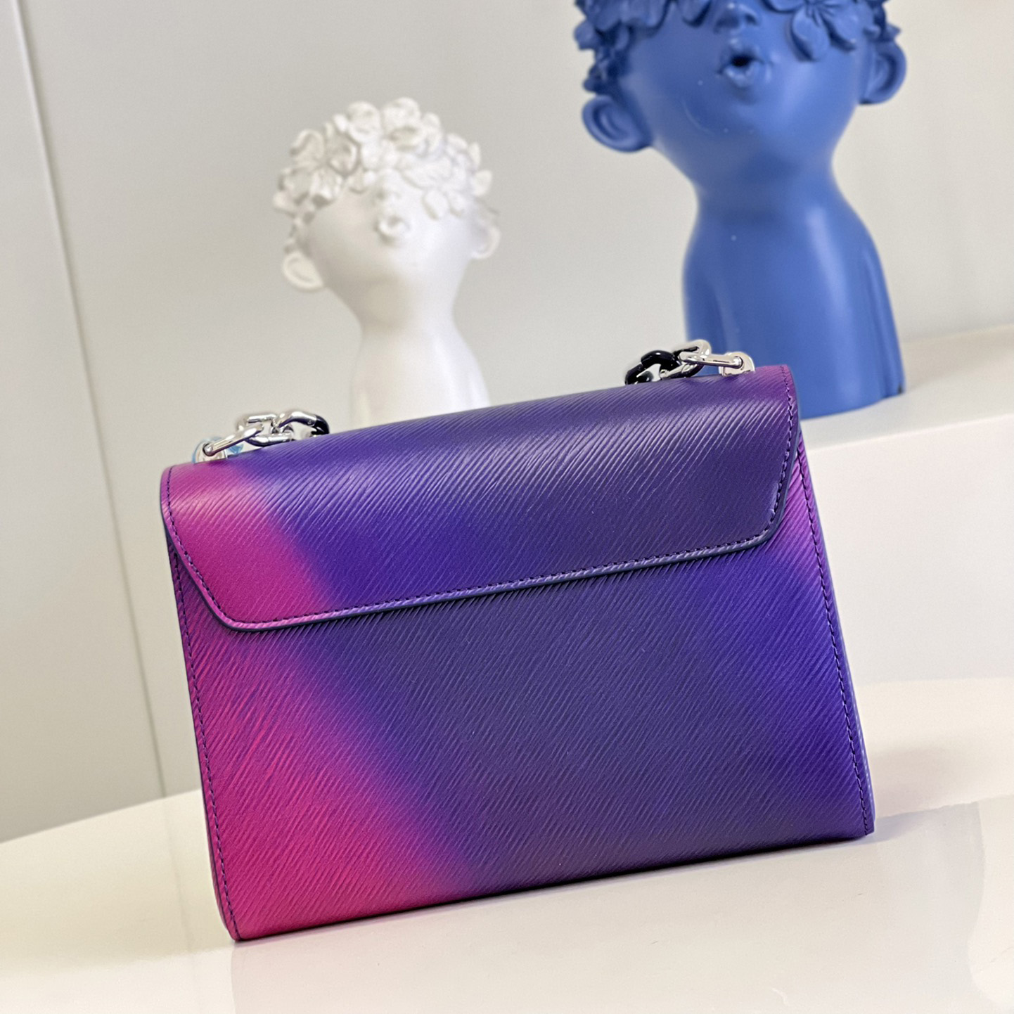 Louis Vuitton Twist MM Handbag(23-17-9.5CM)  M59894 - FashionPlug
