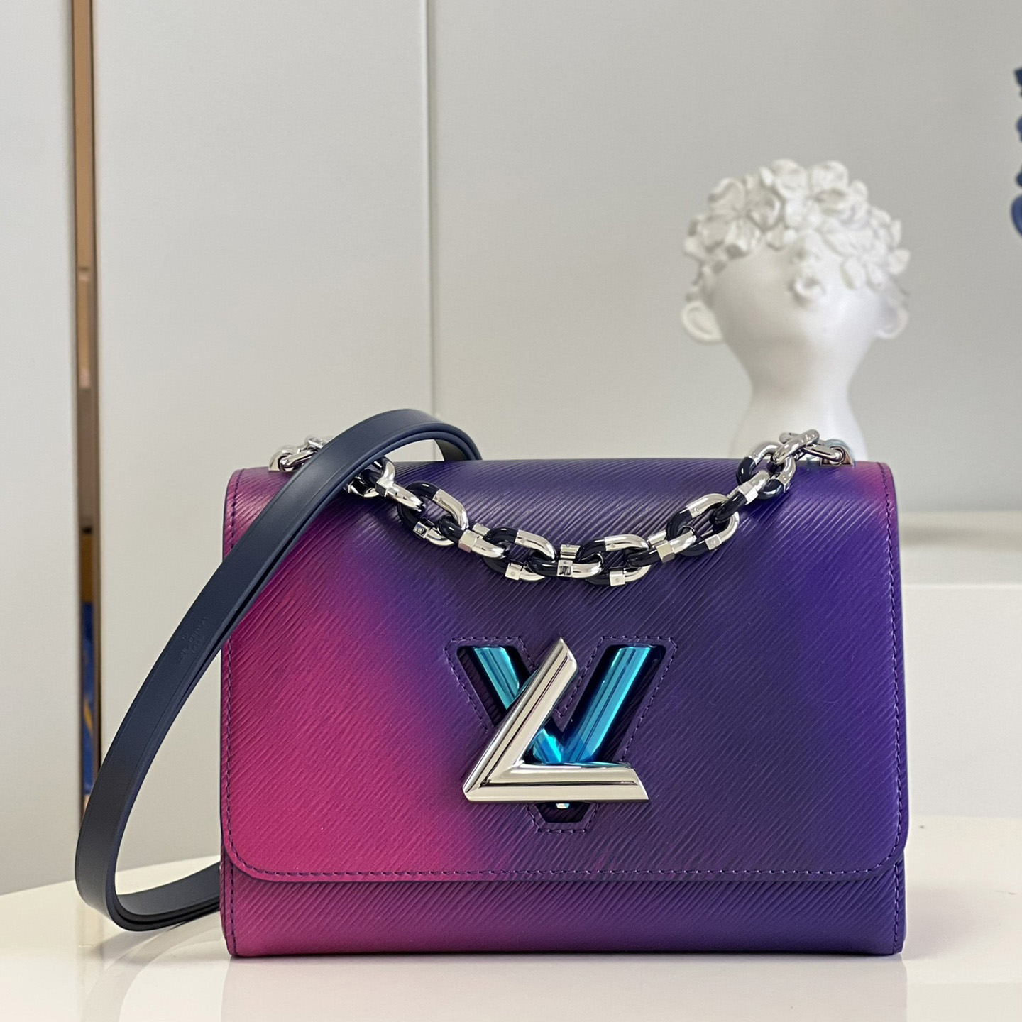 Louis Vuitton Twist MM Handbag(23-17-9.5CM)  M59894 - FashionPlug