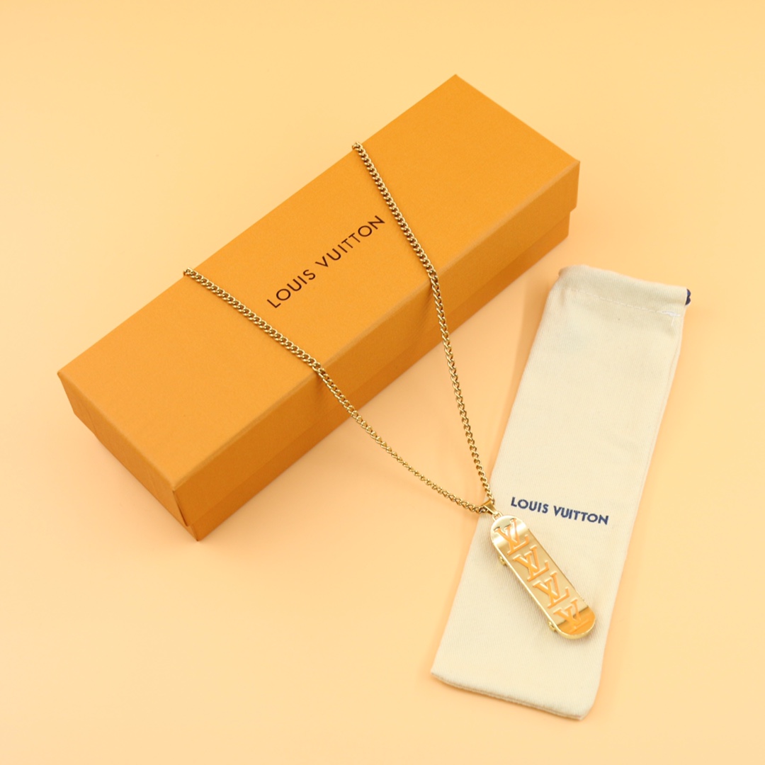 Louis Vuitton LV Skateboard Pendant   MP3276 - FashionPlug