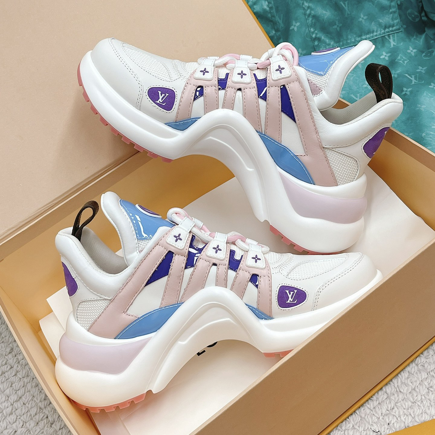 Louis Vuitton LV Archlight Sneaker    - FashionPlug