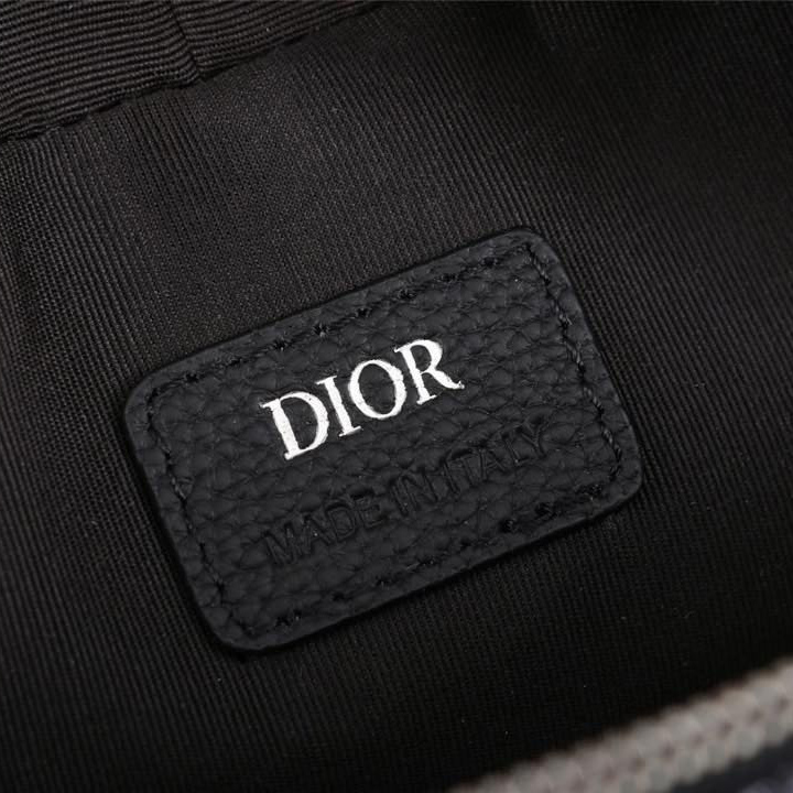 Dior Beige And Black Dior Oblique Jacquard Safari Messenger Bag - FashionPlug