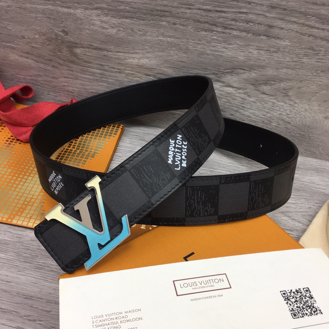 Louis Vuitton Shape 40MM Reversible Belt - FashionPlug