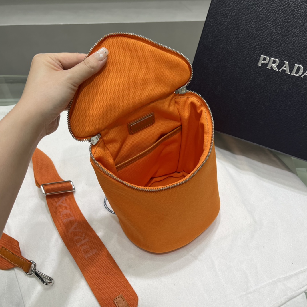 Prada Canvas Shoulder Bag(21-15-15cm)   2VH147 - FashionPlug