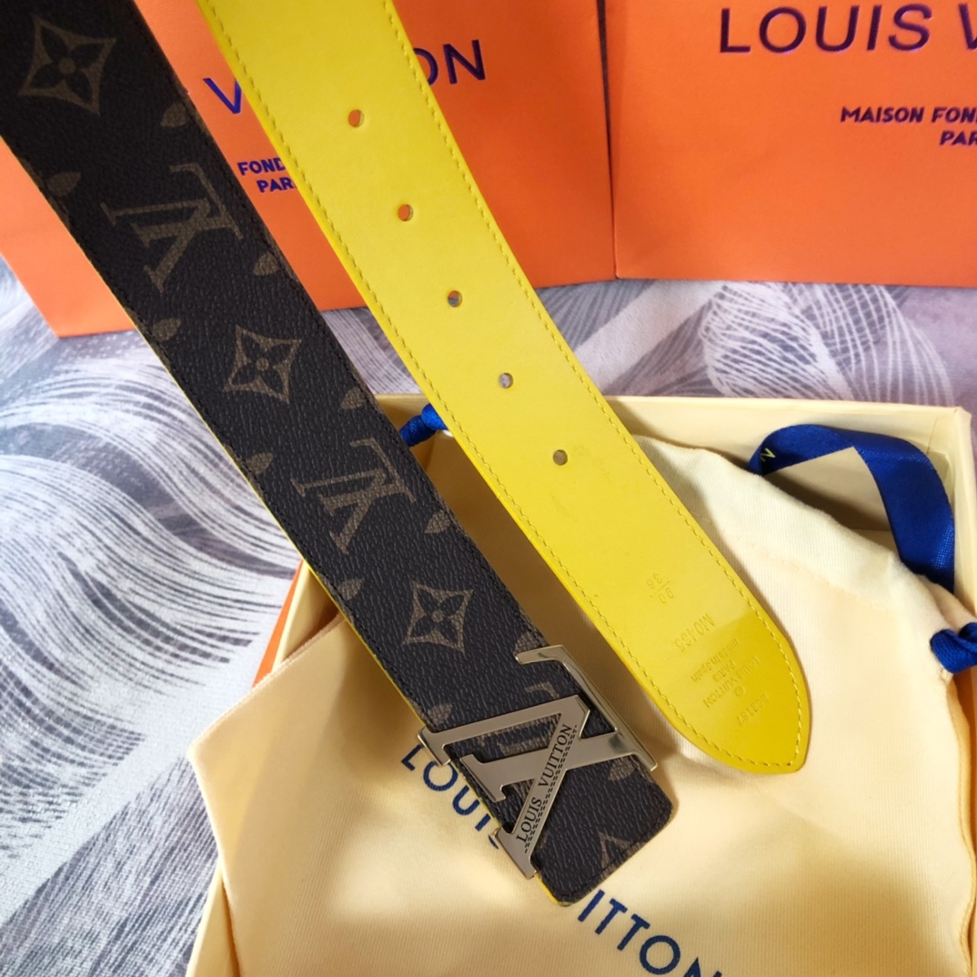 Louis Vuitton LV Pyramide Cities Exclusive 40MM Reversible Belt—London - FashionPlug