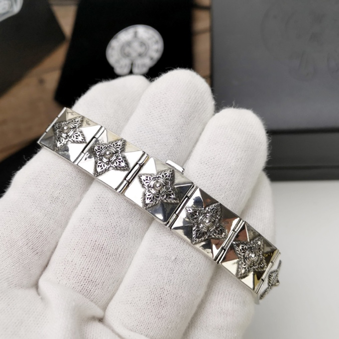 Chrome Heart Bracelets  - FashionPlug