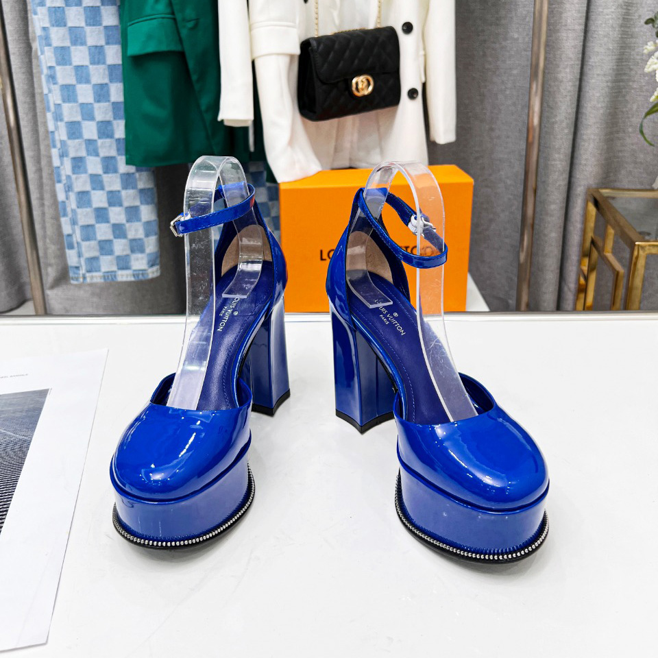 Louis Vuitton Fame Platform Pump - FashionPlug