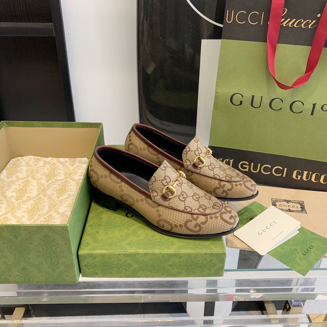 Gucci Women's Maxi GG Gucci Jordaan Loafer - FashionPlug