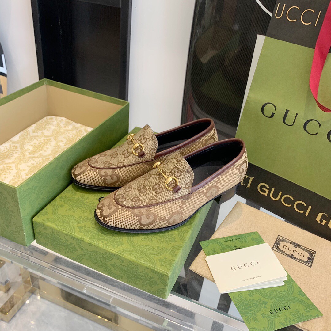 Gucci Women's Maxi GG Gucci Jordaan Loafer - FashionPlug