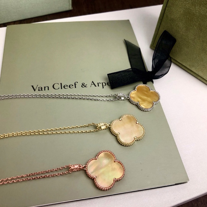Van Cleef & Arpels Magic Alhambra Long Necklace, 1 Motif - FashionPlug