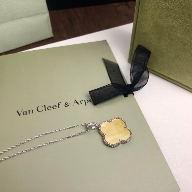 Van Cleef & Arpels Magic Alhambra Long Necklace, 1 Motif - FashionPlug