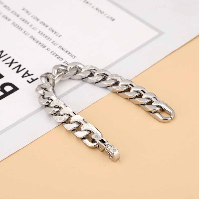 Louis Vuitton LV Chain Links Bracelet  21cm    M69988 - FashionPlug
