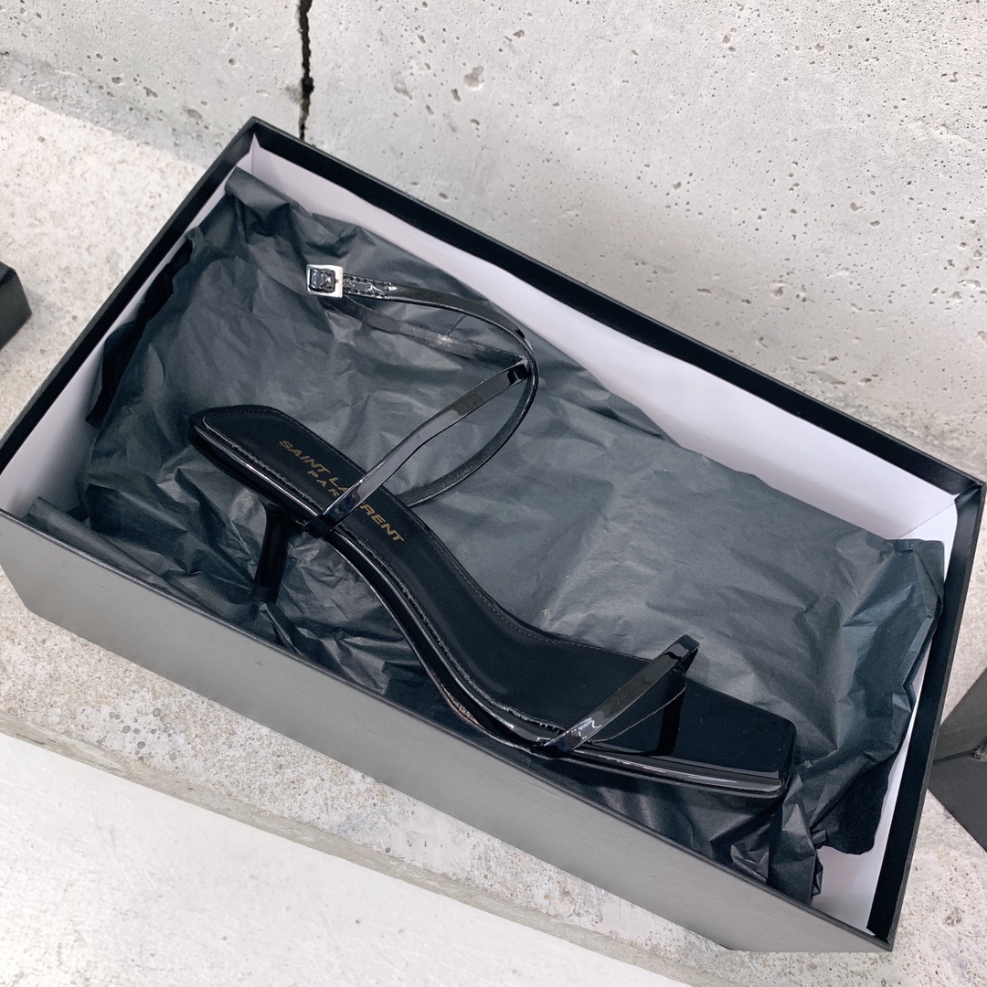 Saint Laurent Nuit Sandals In Patent Leather - FashionPlug