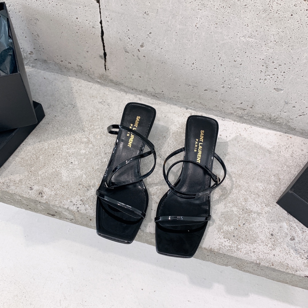 Saint Laurent Nuit Sandals In Patent Leather - FashionPlug