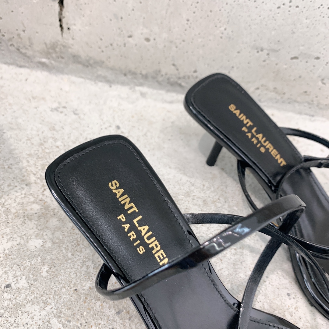 Saint Laurent Nuit Sandals In Patent Leather - FashionPlug