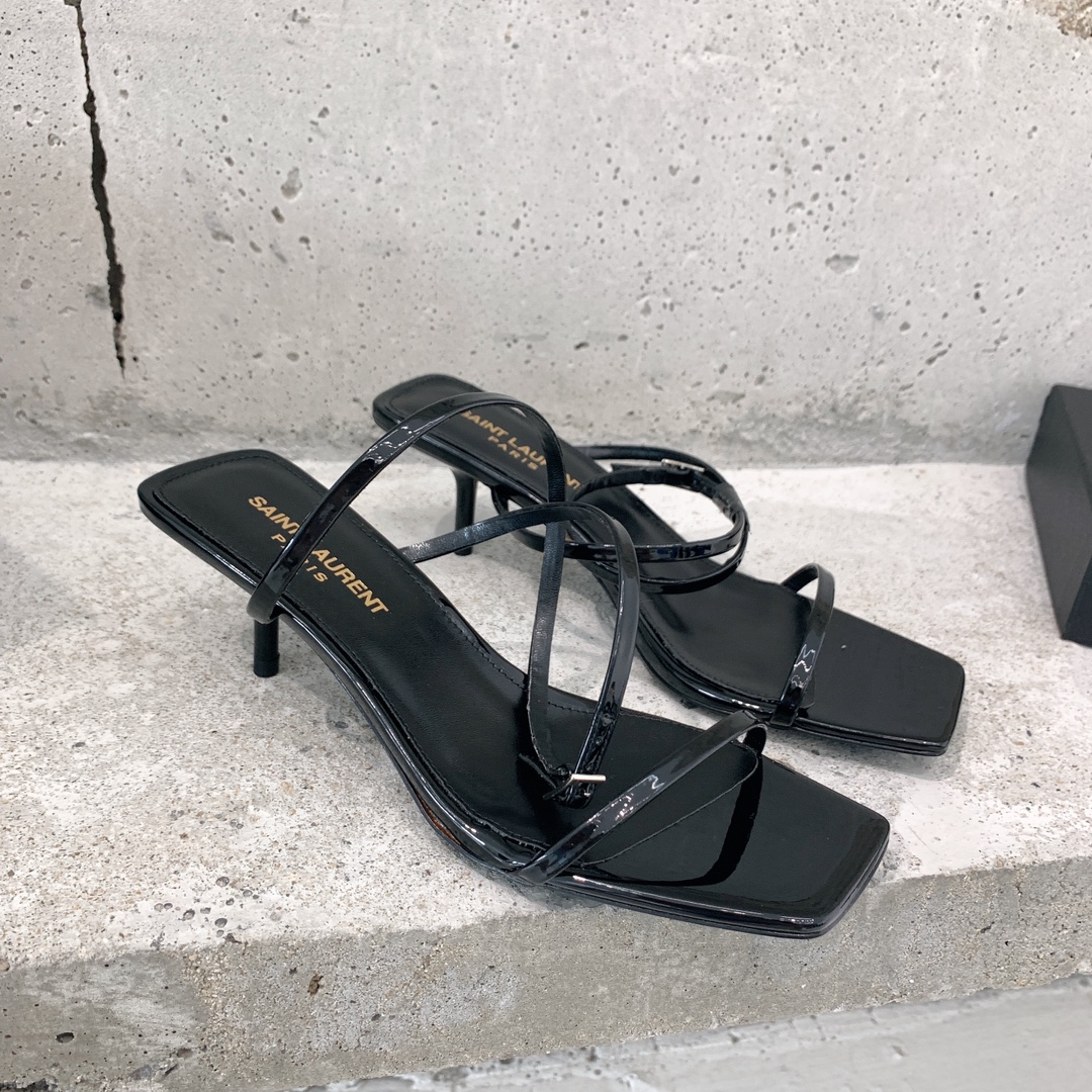 Saint Laurent Nuit Sandals In Patent Leather - FashionPlug