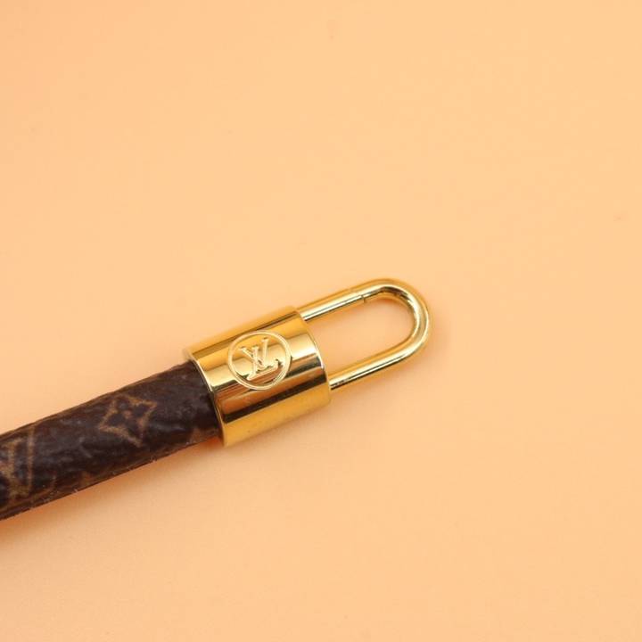 Louis Vuitton LV Cannes Bracelet     M8048E - FashionPlug