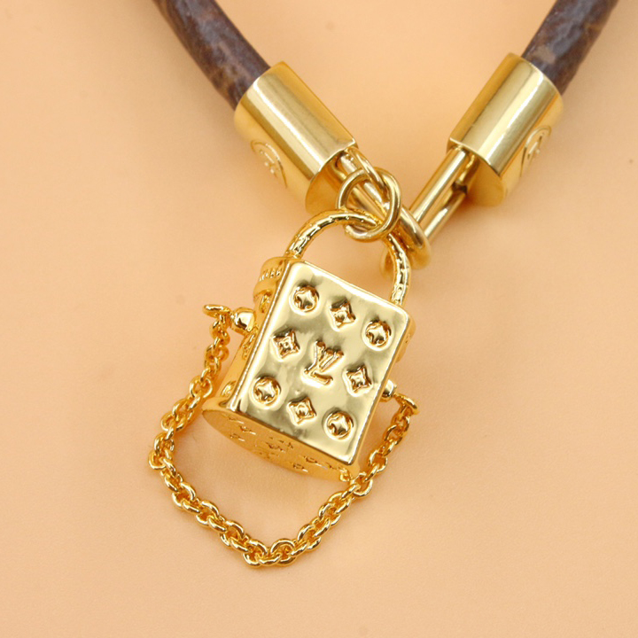 Louis Vuitton LV Cannes Bracelet     M8048E - FashionPlug