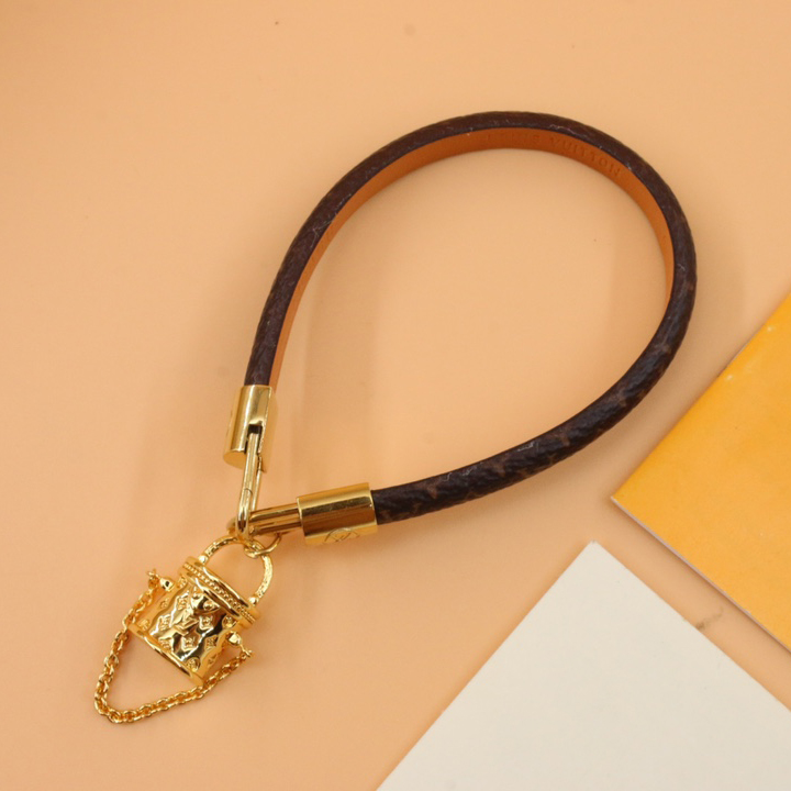 Louis Vuitton LV Cannes Bracelet     M8048E - FashionPlug