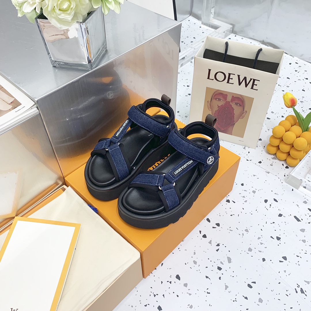 Louis Vuitton Pool Pillow Flat Comfort Sandal       - FashionPlug