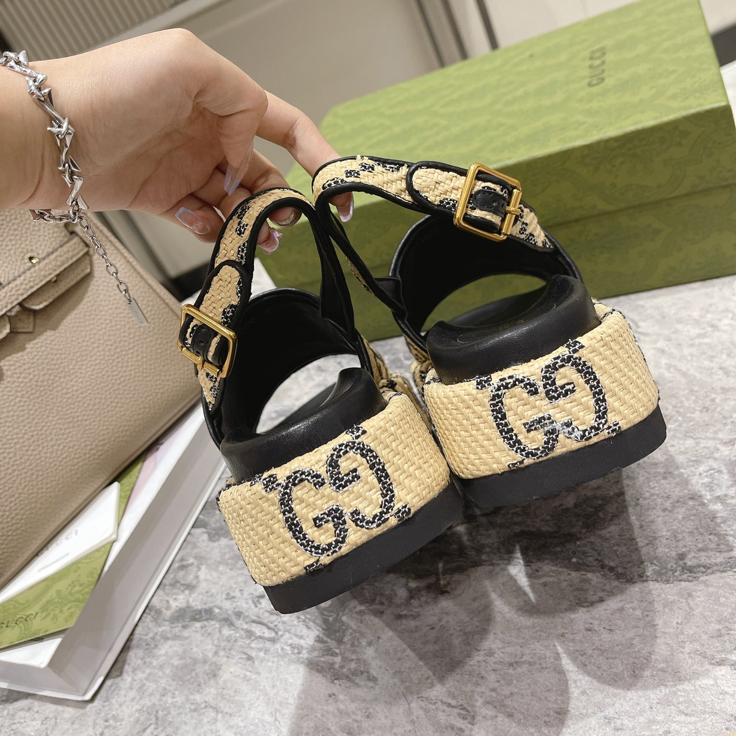 Gucci GG Platform Sandal - FashionPlug