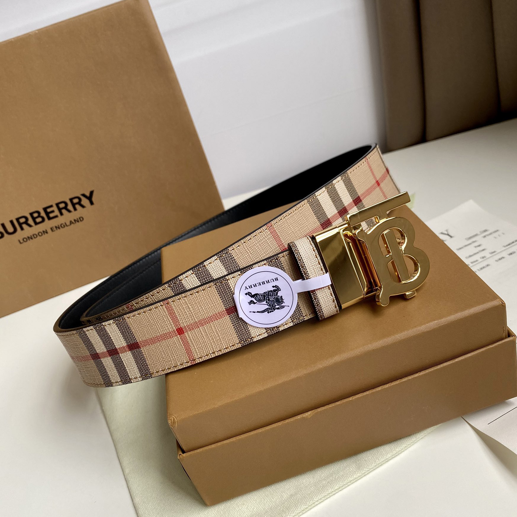 Burberry TB Monogram Vintage Check Bel—35mm - FashionPlug