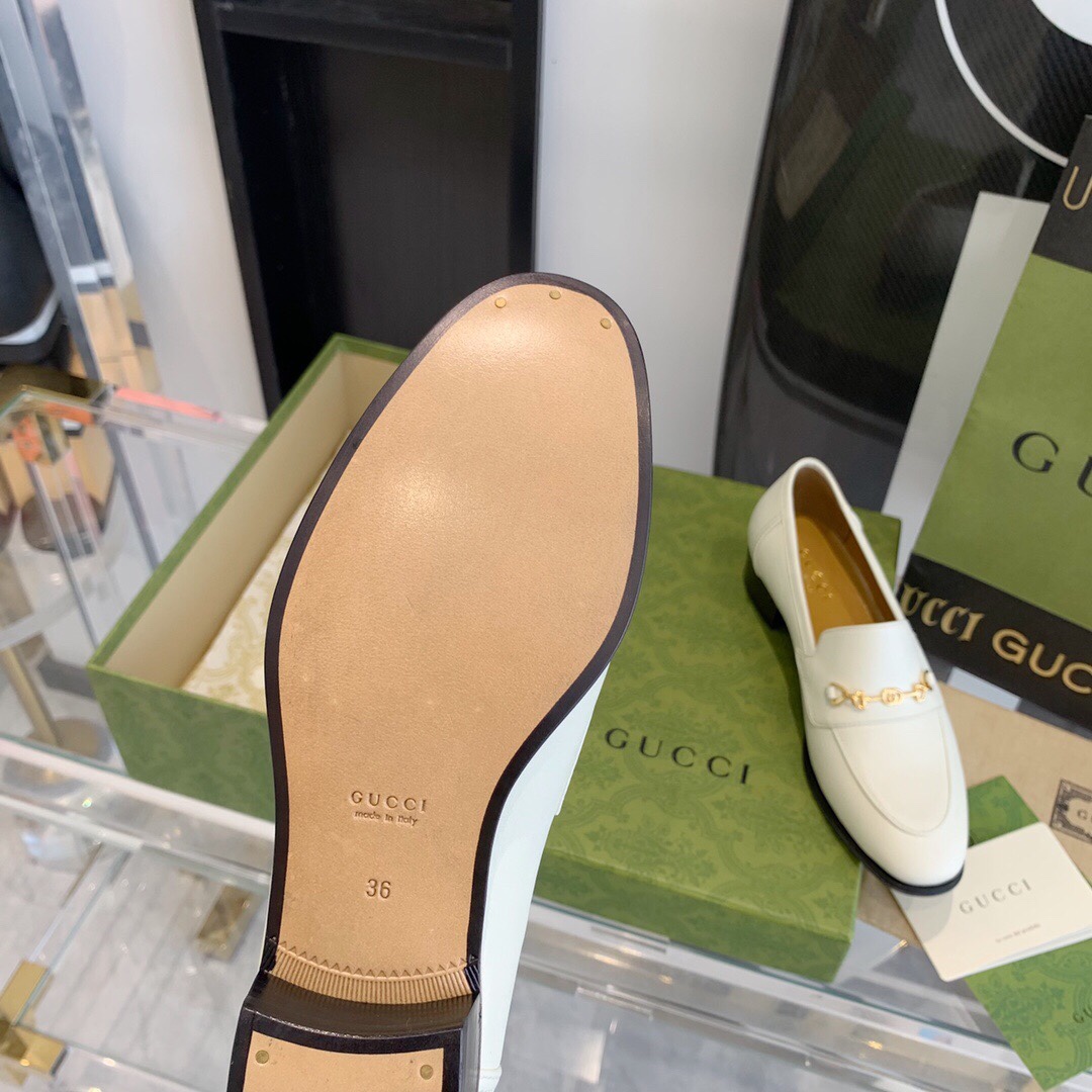 Gucci Women's Loafer With Horsebit - FashionPlug
