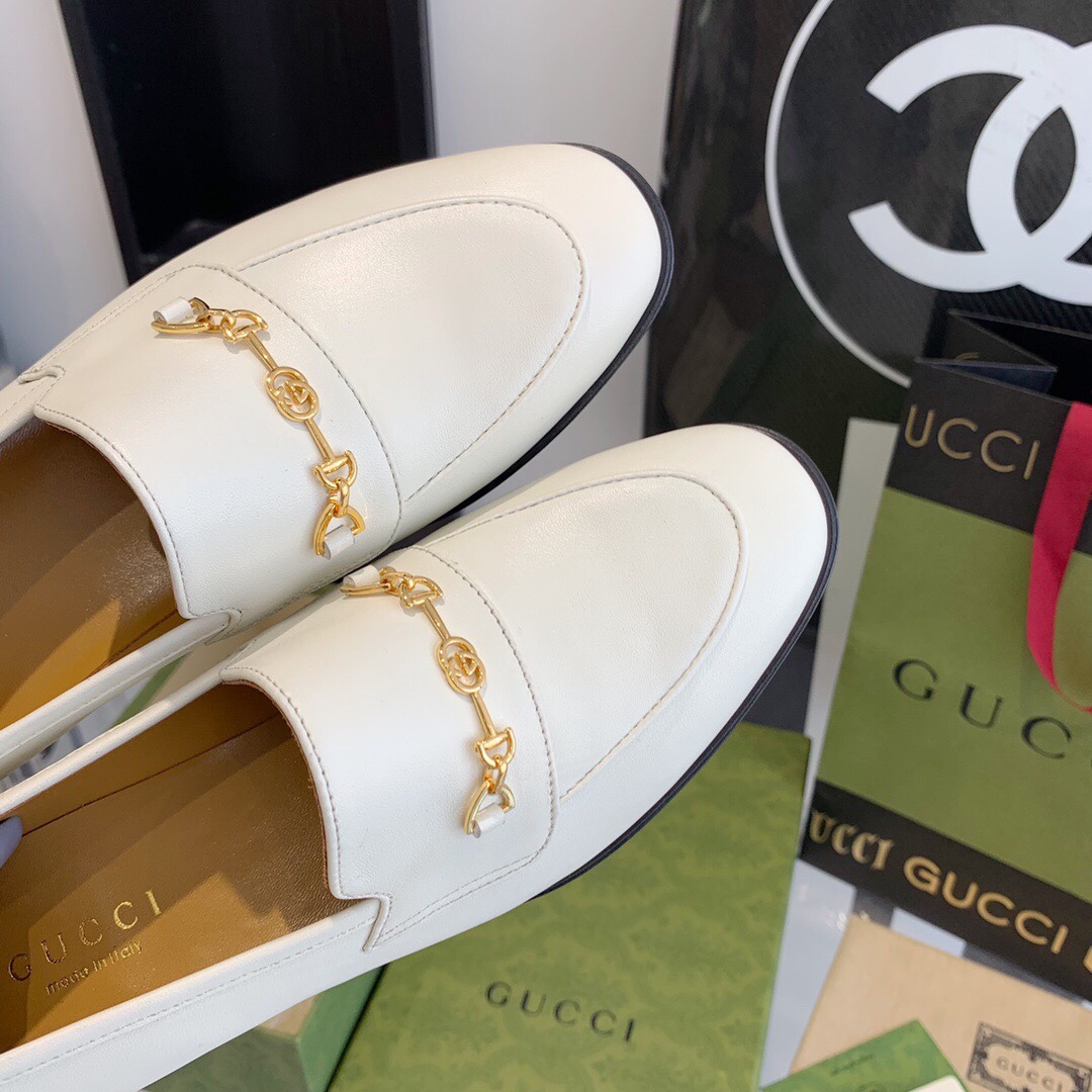 Gucci Women's Loafer With Horsebit - FashionPlug