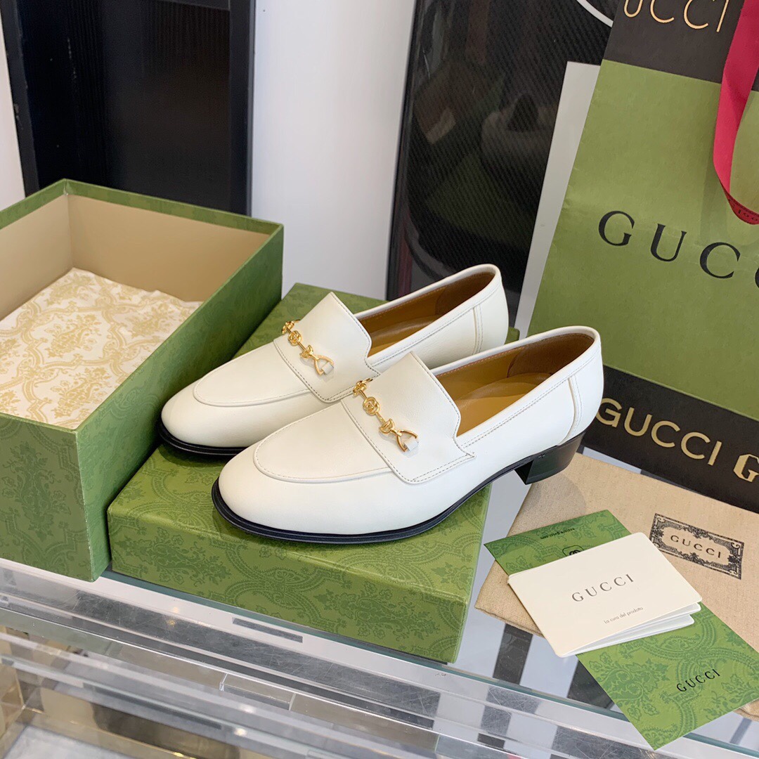 Gucci Women's Loafer With Horsebit - FashionPlug