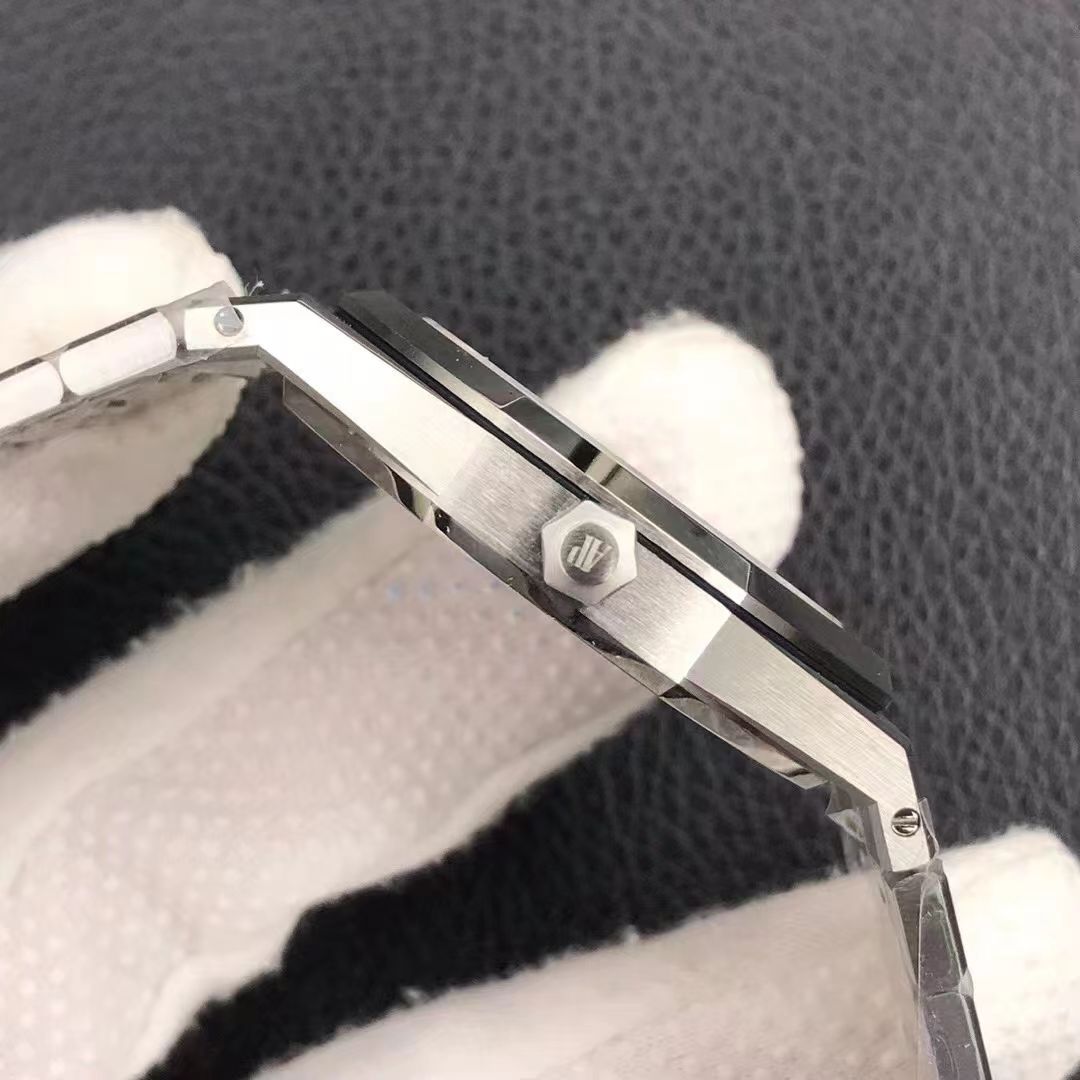 Audemars Piguet  Watch  - FashionPlug