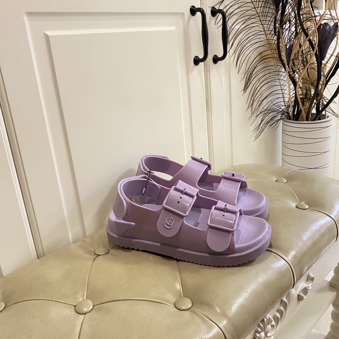 Gucci Women's Sandal With Mini Double G - FashionPlug