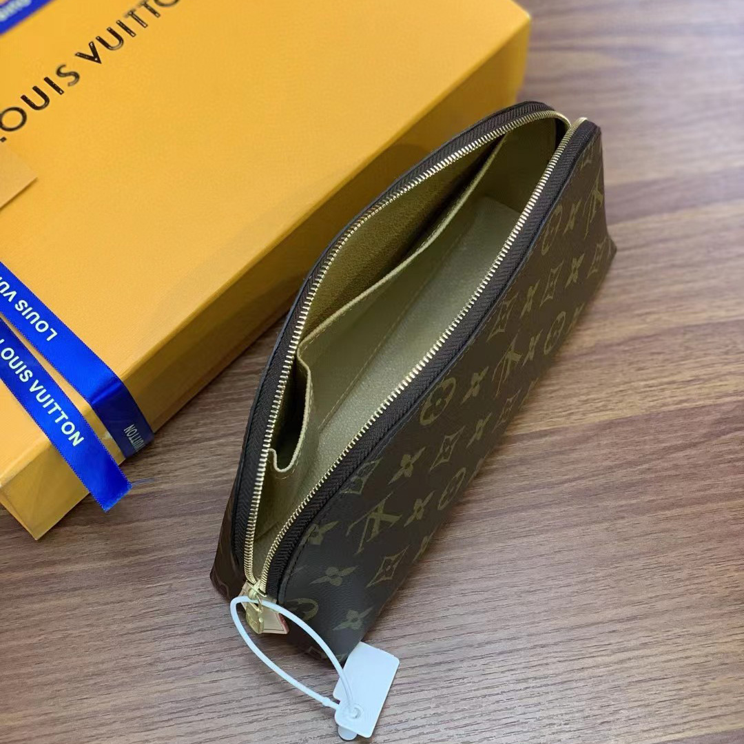 Louis Vuitton Cosmetic Pouch GM (24-17-16cm)   M47353 - FashionPlug