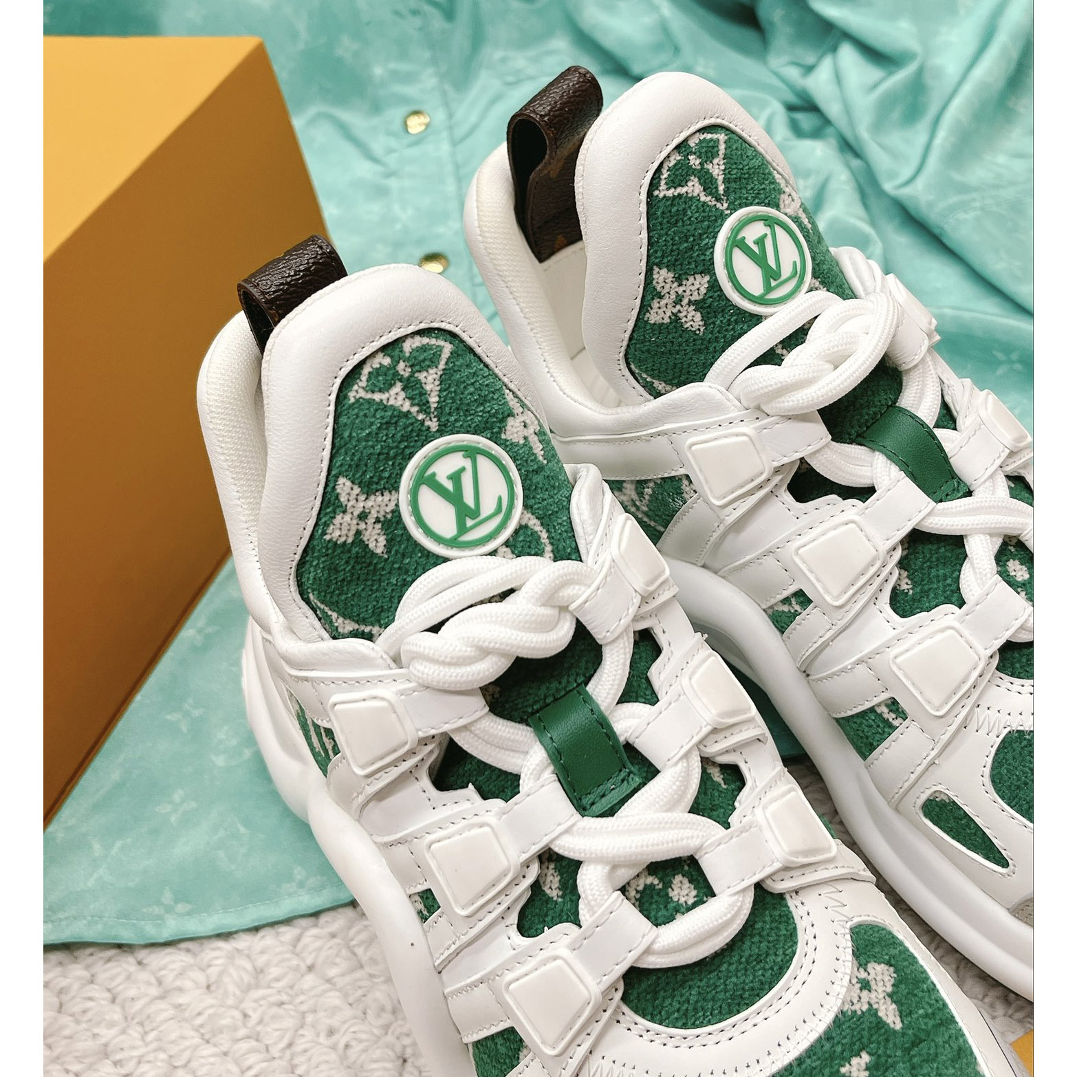 Louis Vuitton LV Archlight Sneaker     1AACT2 - FashionPlug