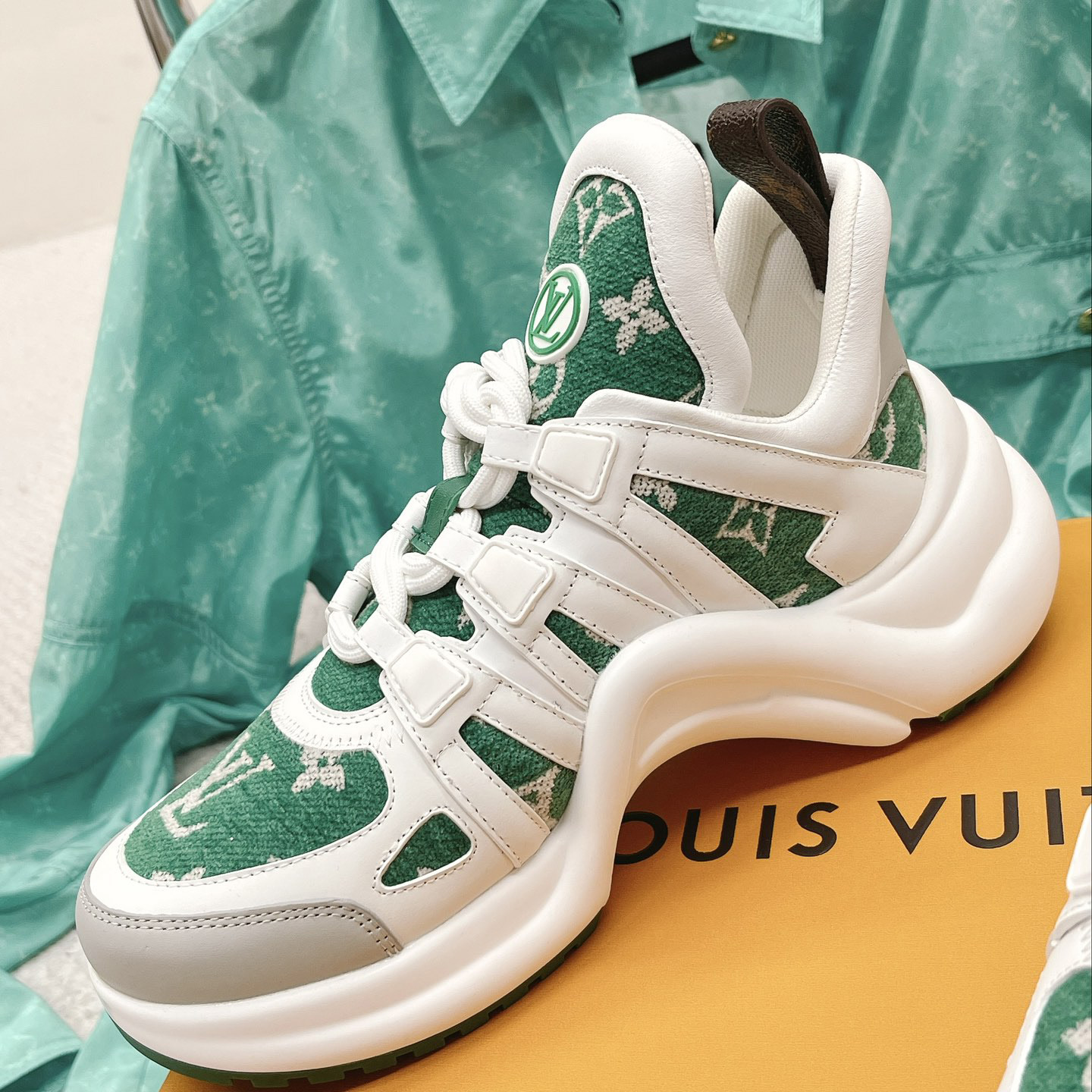 Louis Vuitton LV Archlight Sneaker     1AACT2 - FashionPlug