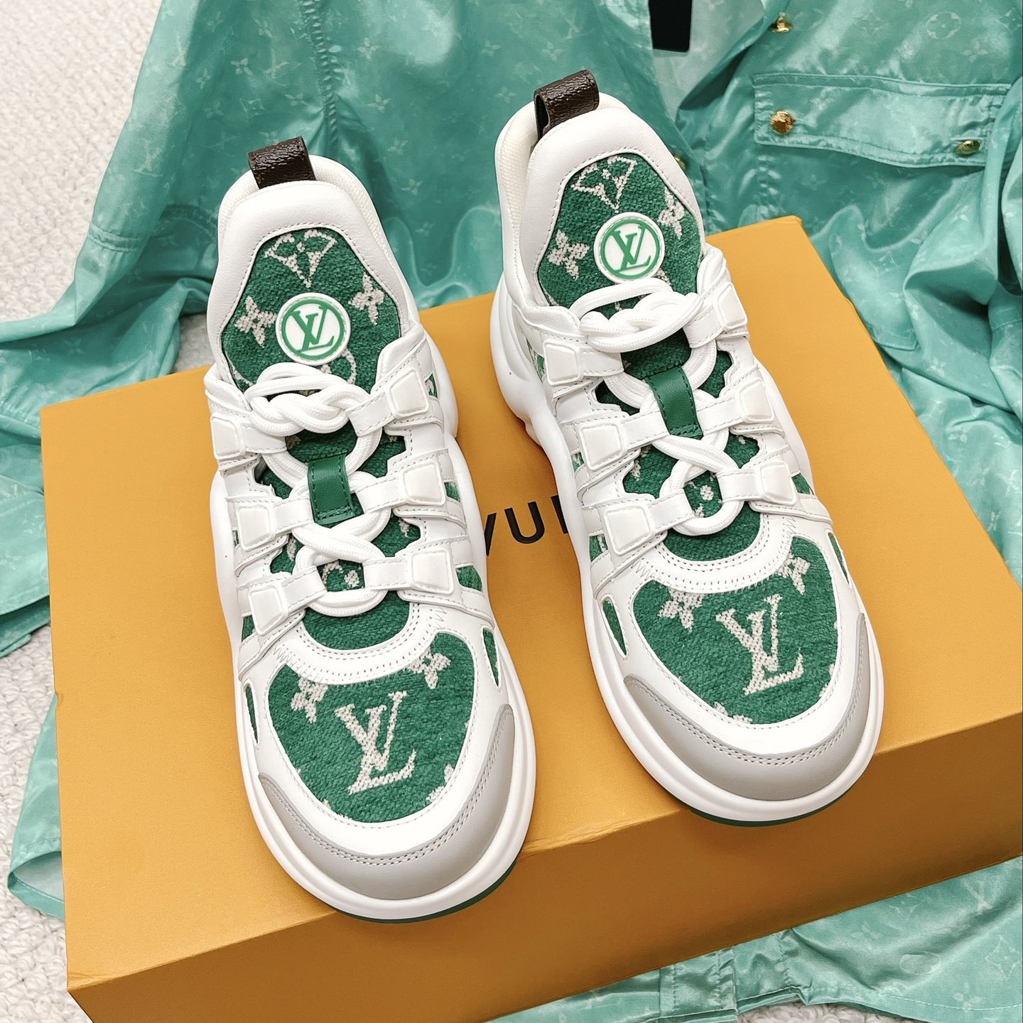 Louis Vuitton LV Archlight Sneaker     1AACT2 - FashionPlug