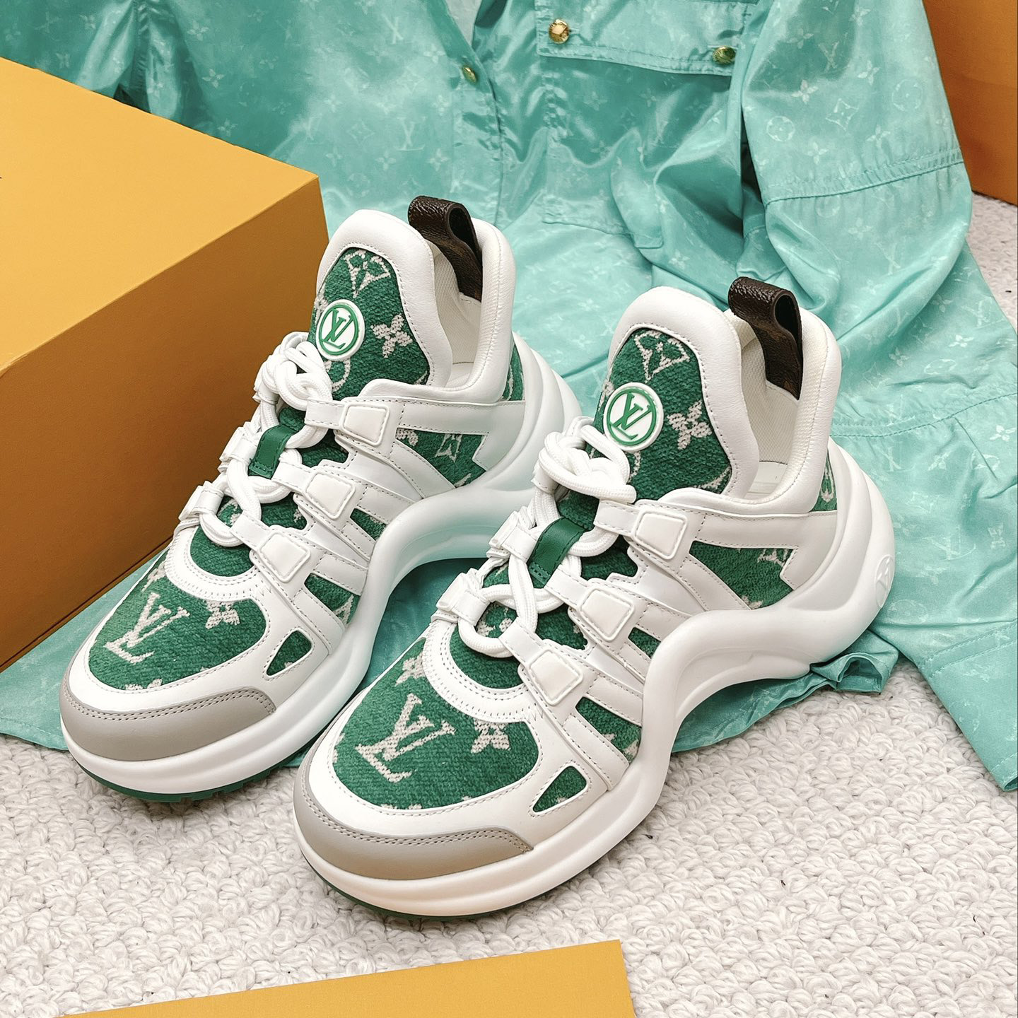 Louis Vuitton LV Archlight Sneaker     1AACT2 - FashionPlug