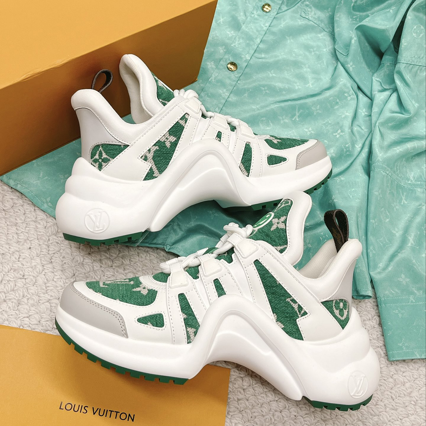 Louis Vuitton LV Archlight Sneaker     1AACT2 - FashionPlug
