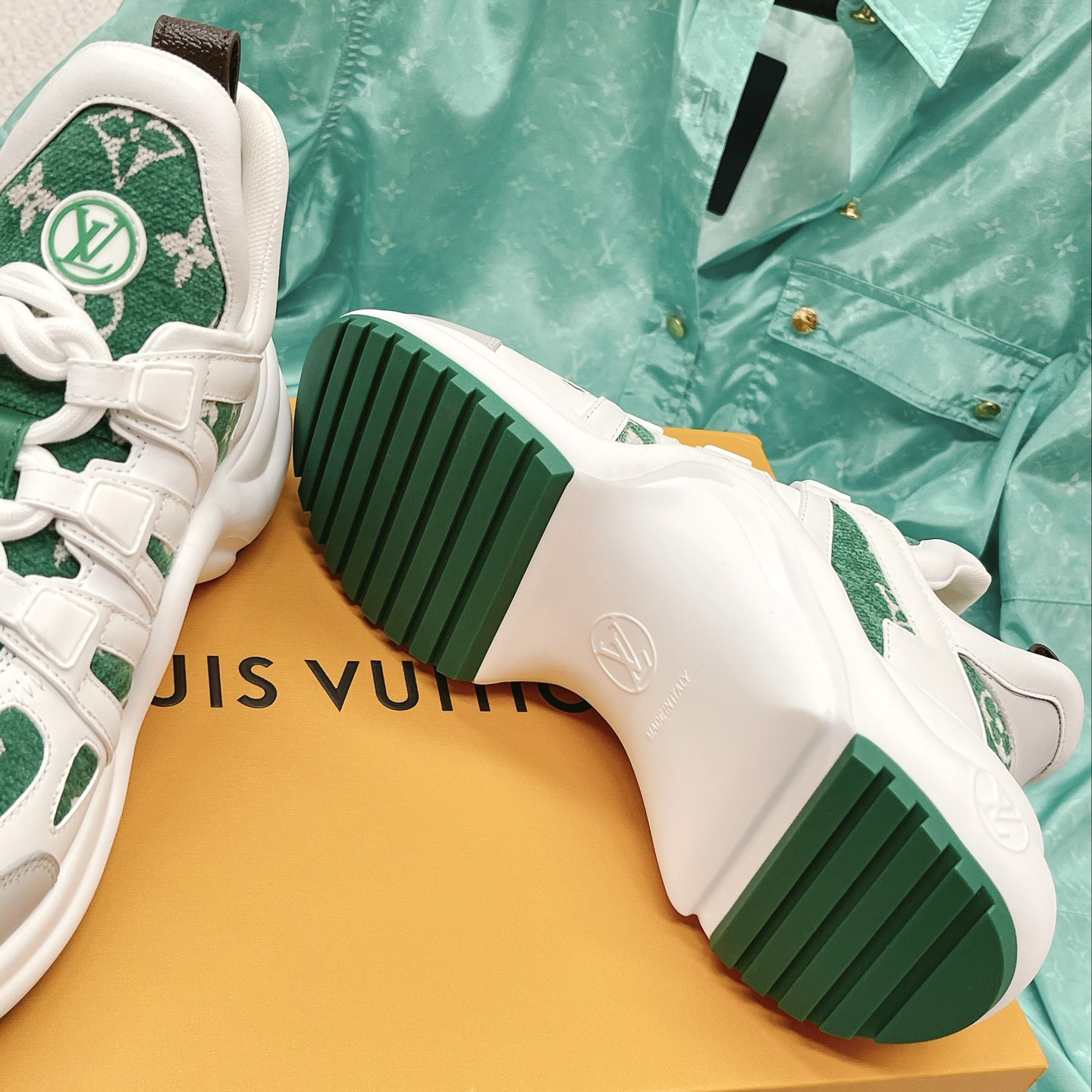 Louis Vuitton LV Archlight Sneaker     1AACT2 - FashionPlug