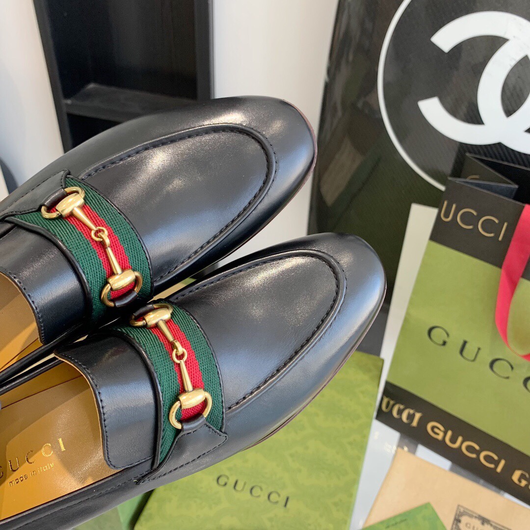 Gucci Loafer With Horsebit And Web - FashionPlug