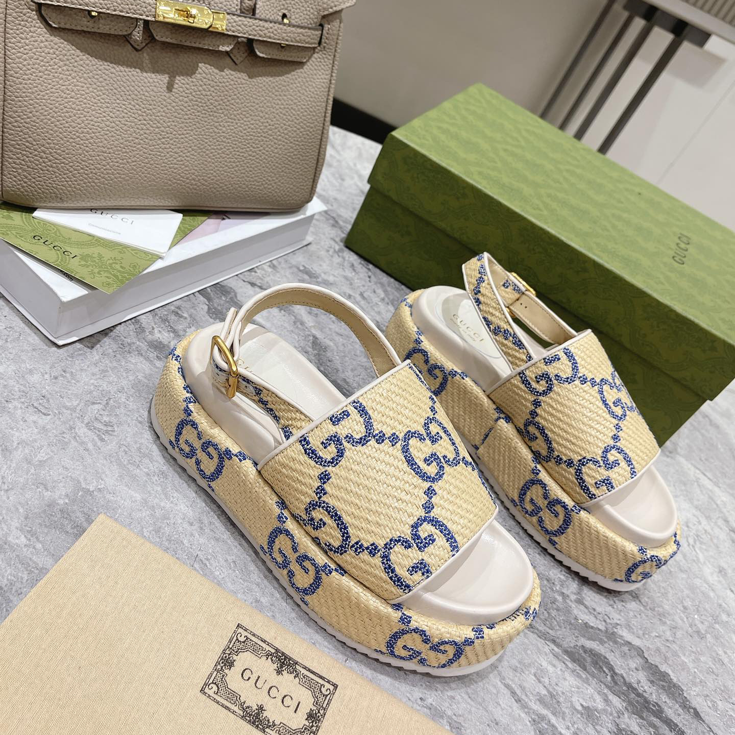 Gucci GG Platform Sandal - FashionPlug
