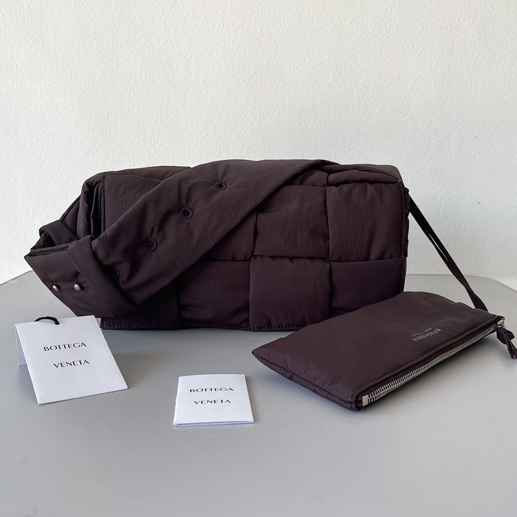 Bottega Veneta Padded Tech Cassette Padded Intreccio Nylon Cross-Body Bag(30-15-7.5cm) - FashionPlug