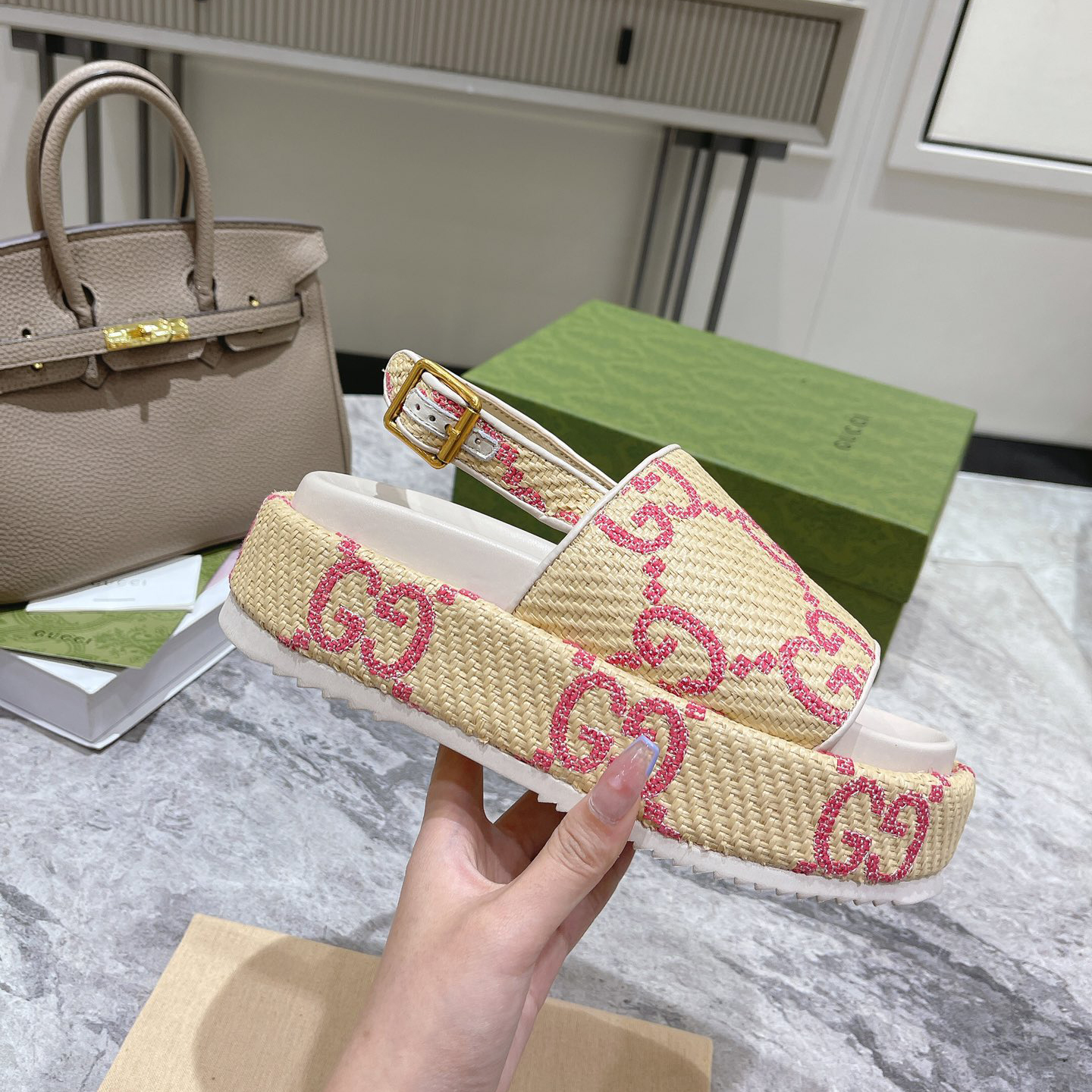 Gucci GG Platform Sandal - FashionPlug