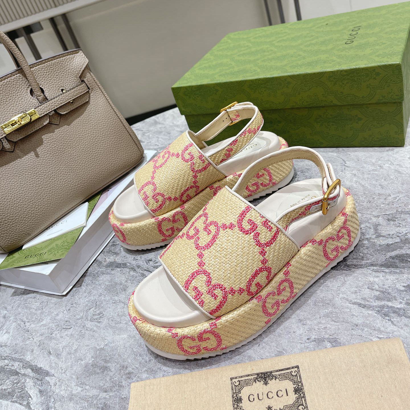 Gucci GG Platform Sandal - FashionPlug