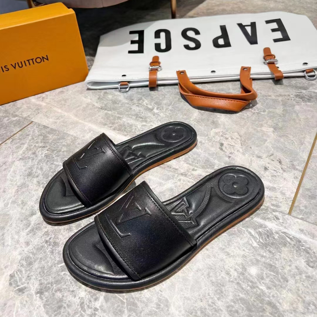 Louis Vuitton Magnetic Flat Mule    1AA1LT - FashionPlug