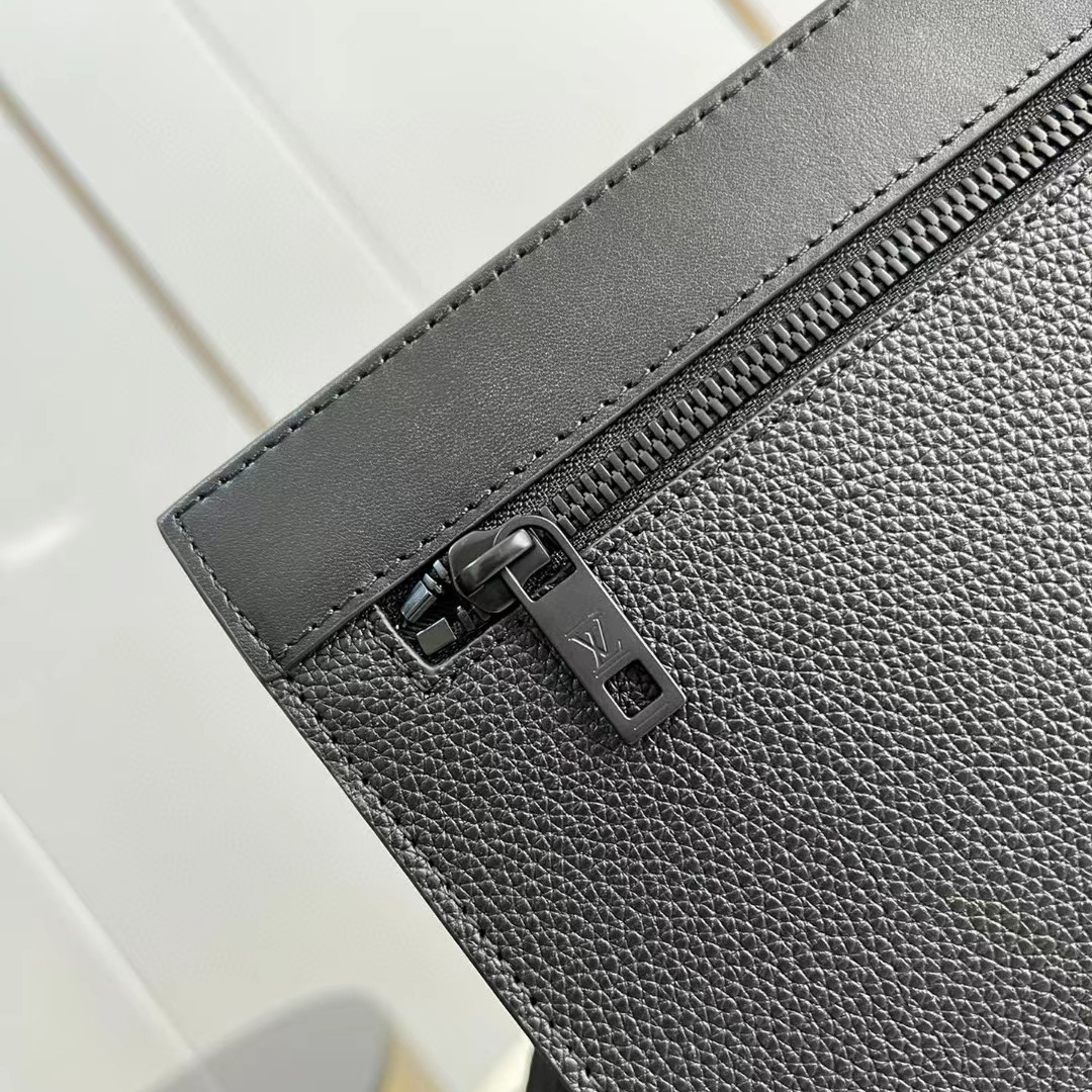 Louis Vuitton Messenger Voyage(28-21-6cm)    M59329 - FashionPlug