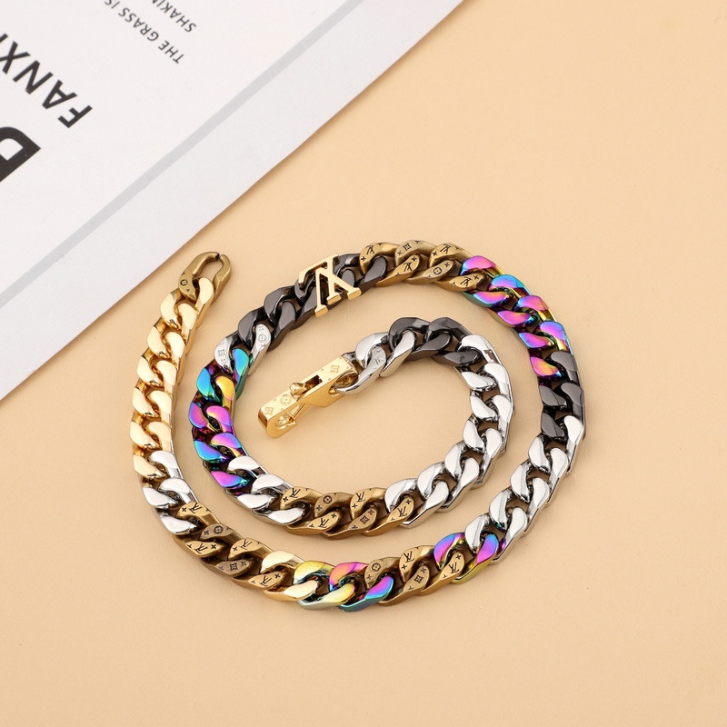 Louis Vuitton LV Chain Links Necklace M69462  50cm    - FashionPlug