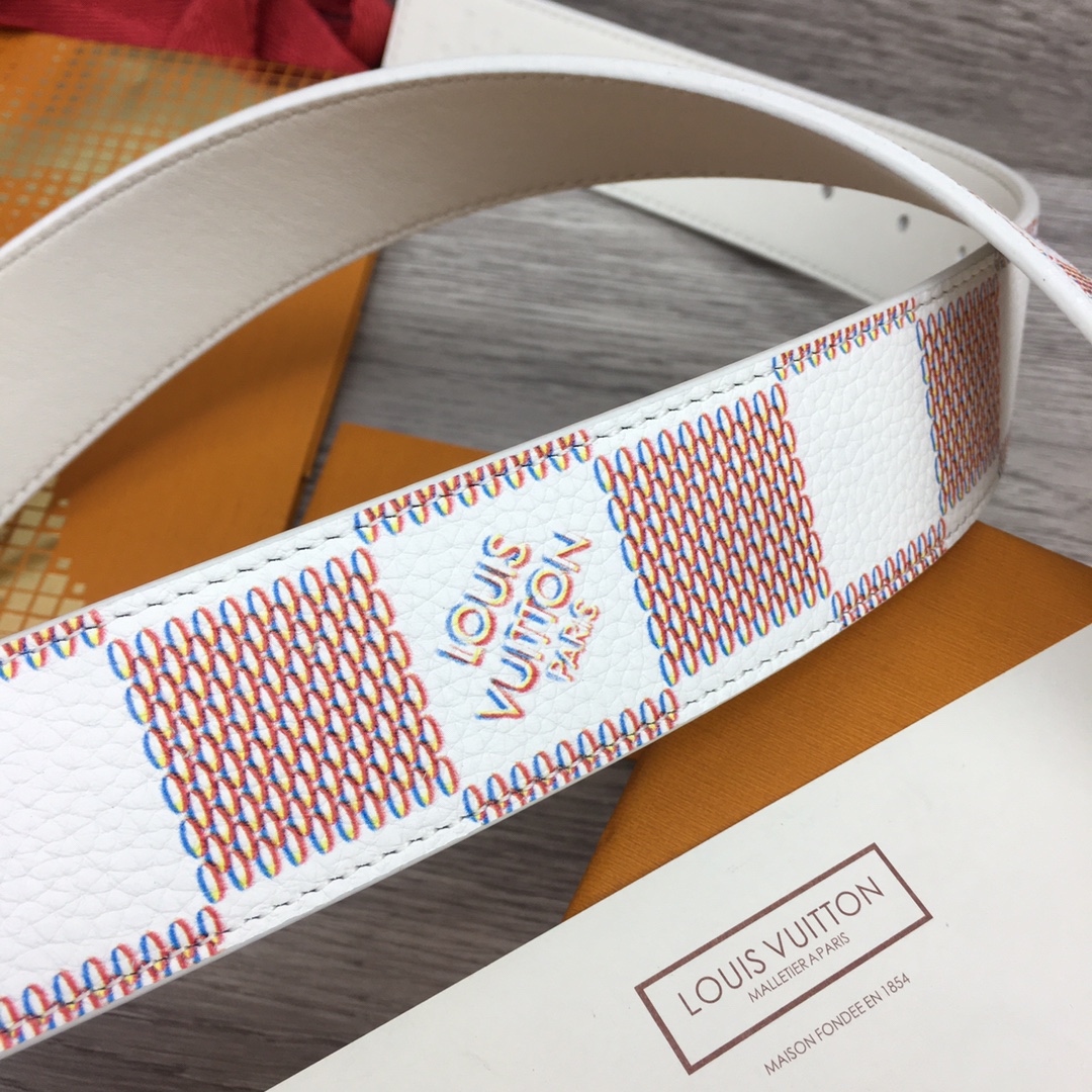 Louis Vuitton LV Optic 40MM Reversible Belt   M0556S - FashionPlug