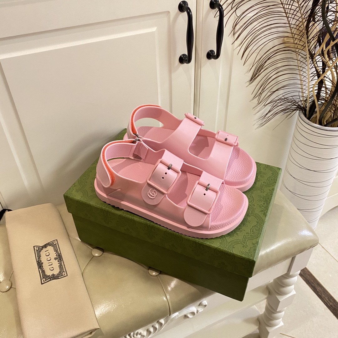 Gucci Women's Sandal With Mini Double G - FashionPlug