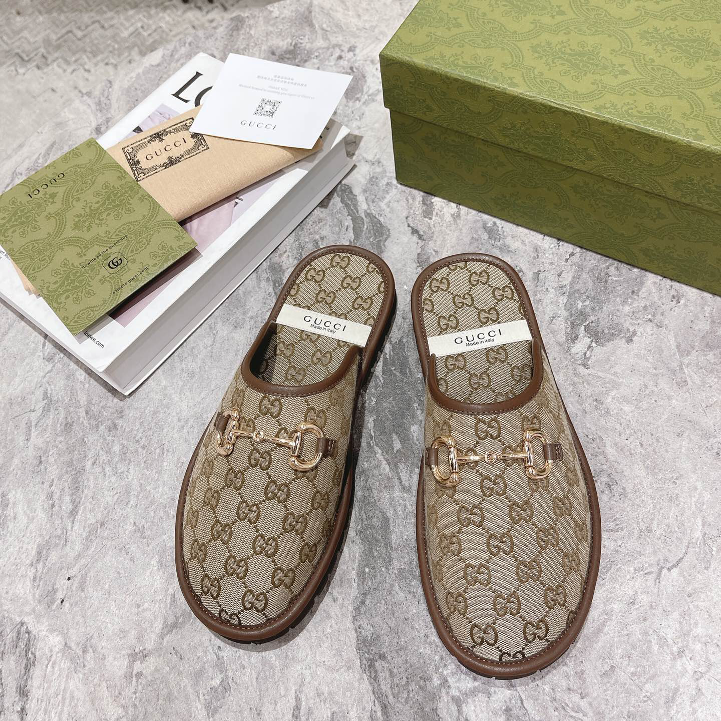 Gucci Men's Slipper With Horsebit - FashionPlug