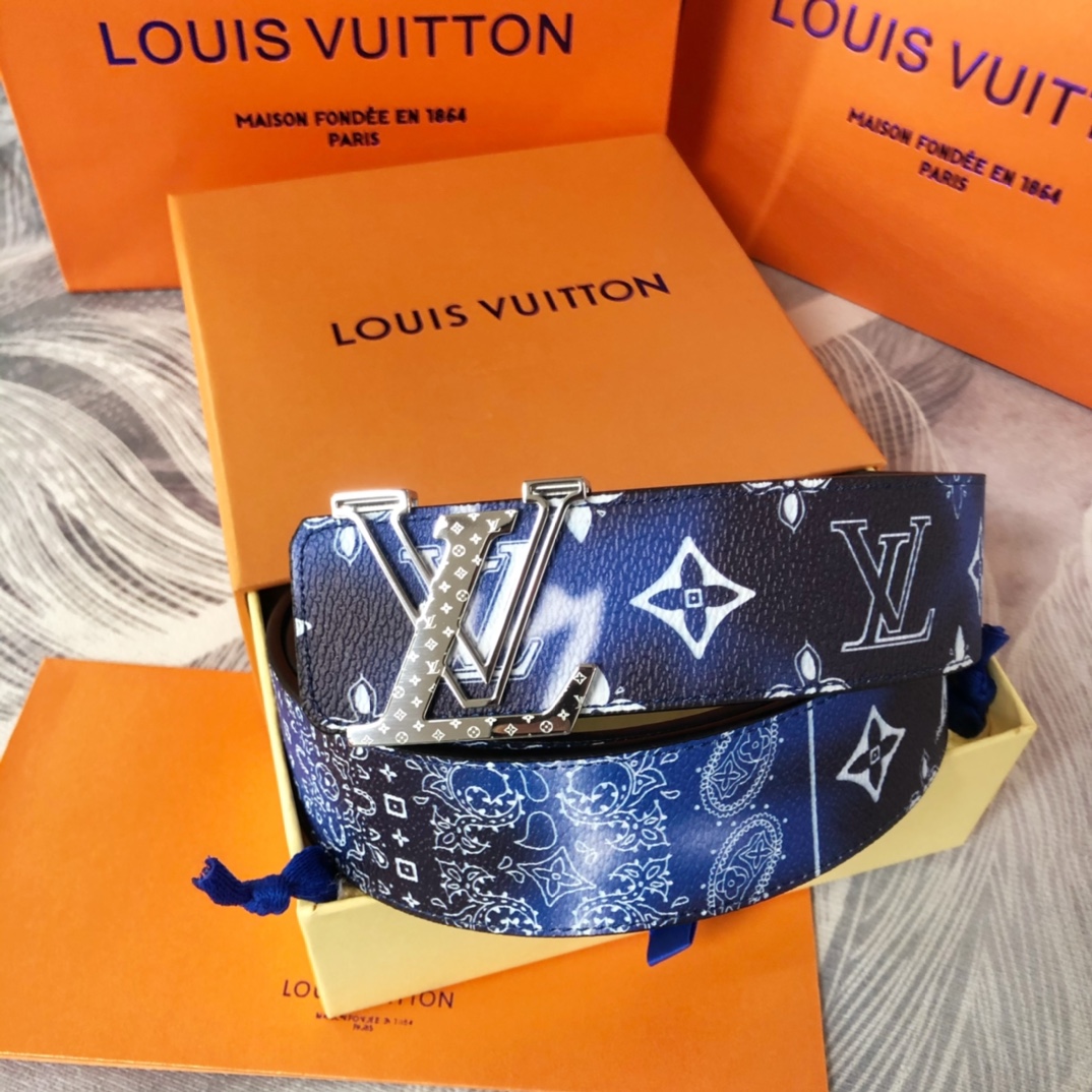 Louis Vuitton LV Initials Mng Bandana 40MM Reversible Belt   M0530T - FashionPlug