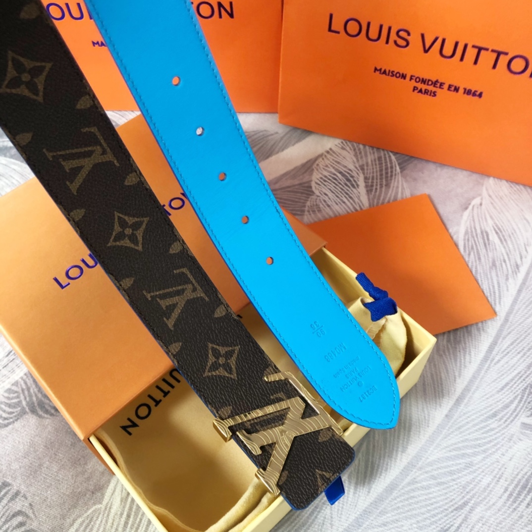 Louis Vuitton LV Pyramide Cities Exclusive 40MM Reversible Belt—New York - FashionPlug